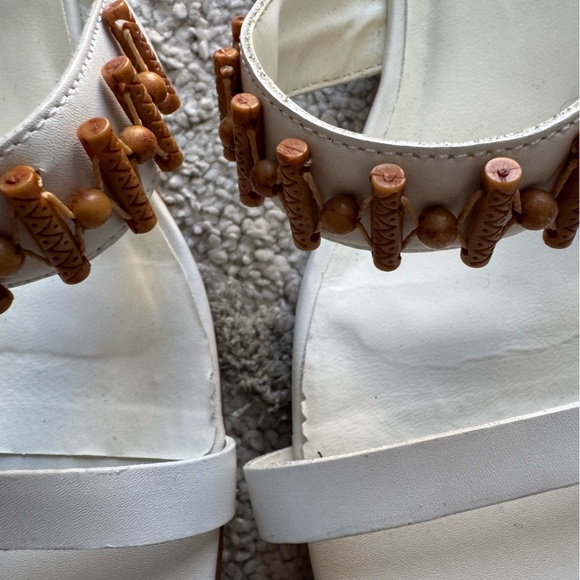 Vintage Naturalizer sandals white leather block heel slip on double strap 8.5 - Picture 6 of 13